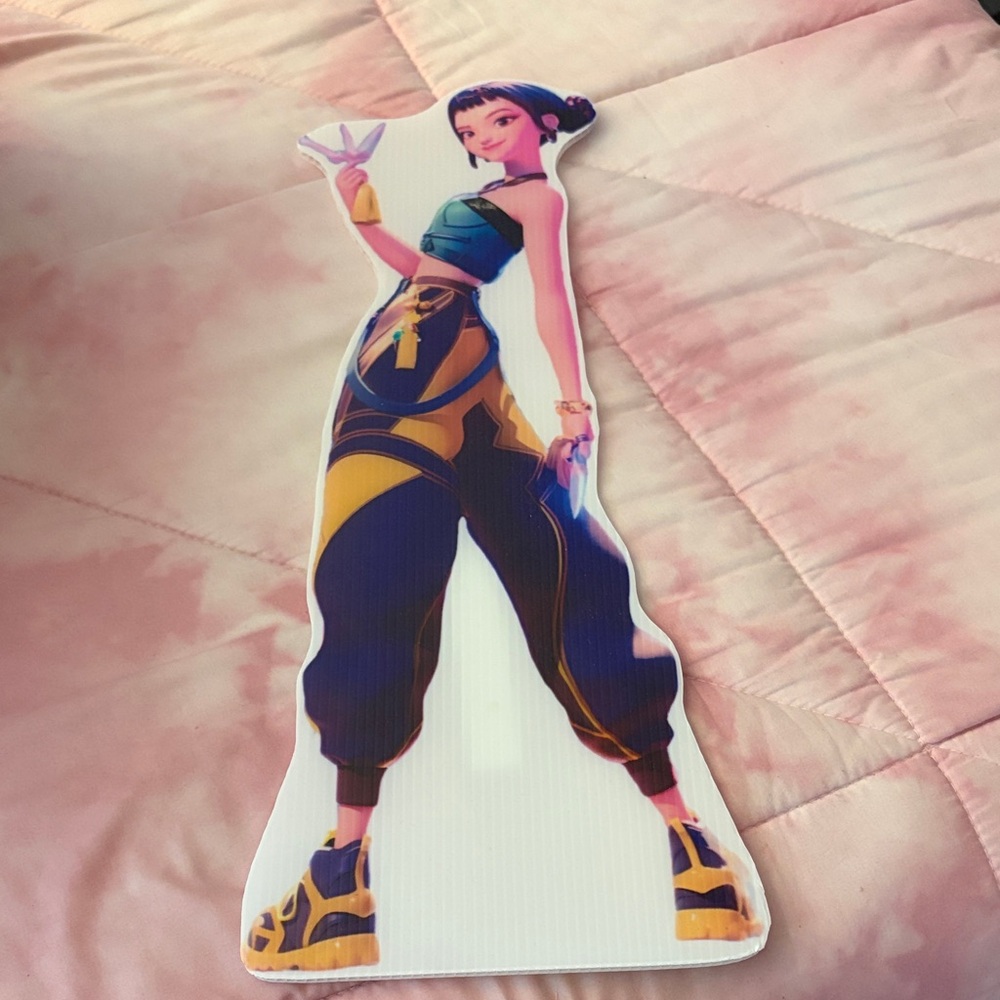 Zoey Plastic Cut Out K-Pop Demon Hunters